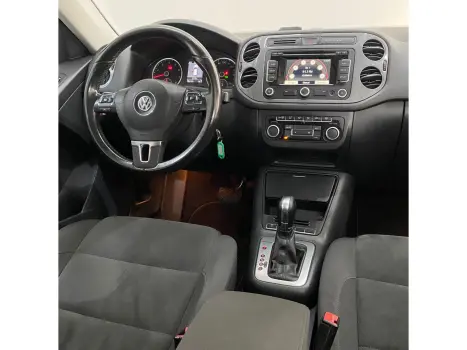 VOLKSWAGEN Tiguan 2.0 16V 4P TSI 4WD TURBO AUTOM�TICO, Foto 6