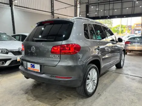 VOLKSWAGEN Tiguan 2.0 16V 4P TSI 4WD TURBO AUTOM�TICO, Foto 17