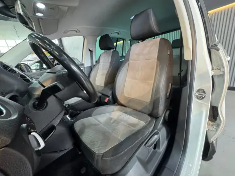 VOLKSWAGEN Tiguan , Foto 12