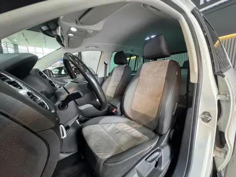 VOLKSWAGEN Tiguan , Foto 16