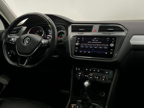 VOLKSWAGEN Tiguan , Foto 6