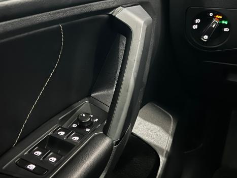 VOLKSWAGEN Tiguan , Foto 9