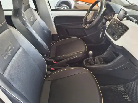 VOLKSWAGEN UP 1.0 12V RED BLACK WHITE FLEX, Foto 10