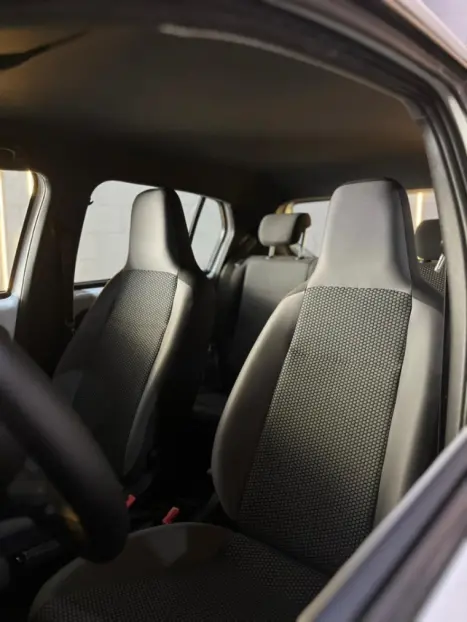 VOLKSWAGEN UP 1.0 12V 4P TRACK FLEX, Foto 6