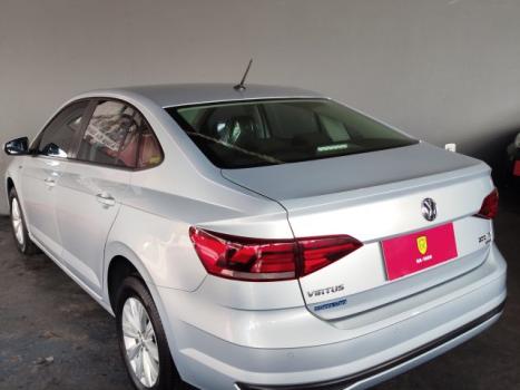 VOLKSWAGEN Virtus 1.0 4P 200 TSI FLEX COMFORTLINE AUTOM�TICO, Foto 10