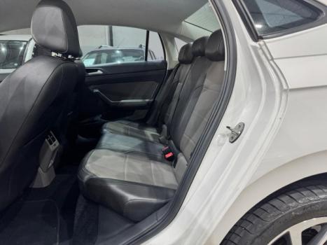VOLKSWAGEN Virtus 1.0 4P 200 TSI FLEX HIGHLINE AUTOM�TICO, Foto 10