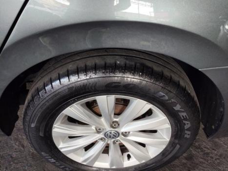 VOLKSWAGEN Virtus 1.0 4P 200 TSI FLEX COMFORTLINE AUTOM�TICO, Foto 12