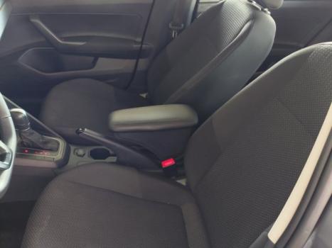 VOLKSWAGEN Virtus 1.0 4P 200 TSI FLEX COMFORTLINE AUTOM�TICO, Foto 15