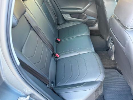 VOLKSWAGEN Virtus 1.0 4P 200 TSI FLEX COMFORTLINE AUTOM�TICO, Foto 9