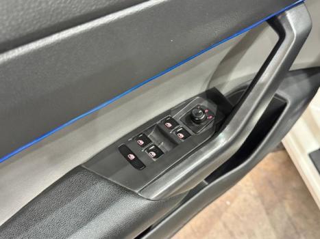 VOLKSWAGEN Virtus 1.0 4P 200 TSI FLEX HIGHLINE AUTOM�TICO, Foto 11