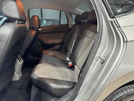 VOLKSWAGEN Virtus 1.0 4P 200 TSI FLEX HIGHLINE AUTOM�TICO, Foto 4