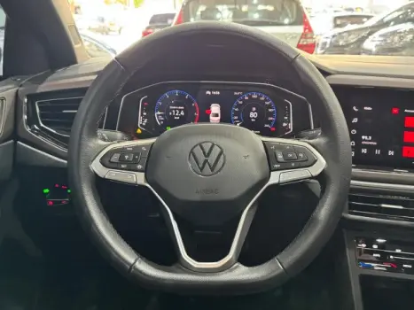 VOLKSWAGEN Virtus 1.0 4P 200 TSI FLEX HIGHLINE AUTOMÁTICO, Foto 13