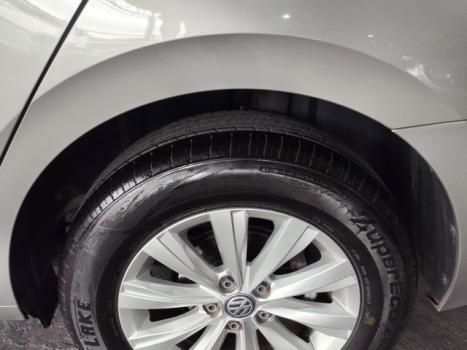 VOLKSWAGEN Virtus 1.0 4P 200 TSI FLEX COMFORTLINE AUTOMÁTICO, Foto 9