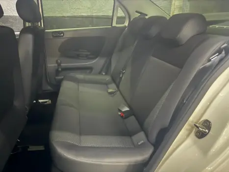 VOLKSWAGEN Voyage 1.0 4P FLEX, Foto 11