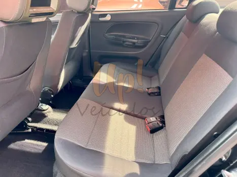 VOLKSWAGEN Voyage 1.6 4P FLEX, Foto 16