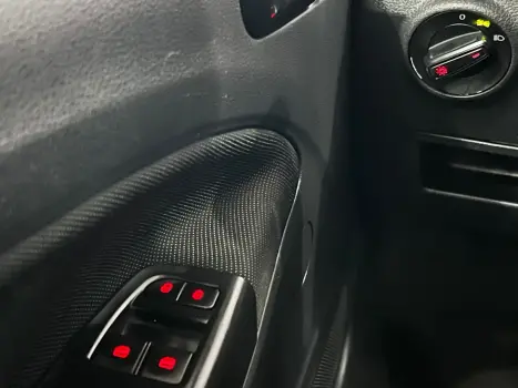 VOLKSWAGEN Voyage 1.6 4P FLEX MSI, Foto 8