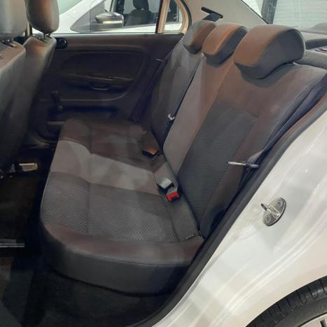 VOLKSWAGEN Voyage 1.0 4P FLEX, Foto 17