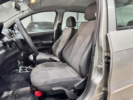 VOLKSWAGEN Voyage 1.6 4P FLEX, Foto 6