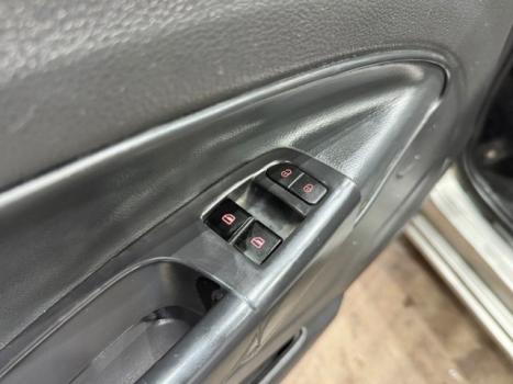 VOLKSWAGEN Voyage 1.6 4P FLEX, Foto 8