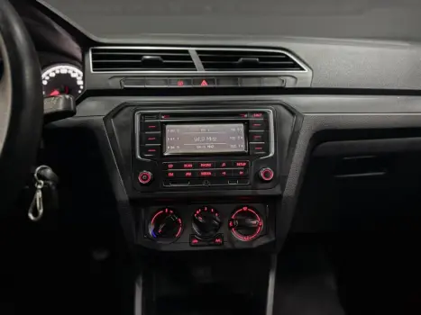 VOLKSWAGEN Voyage , Foto 14