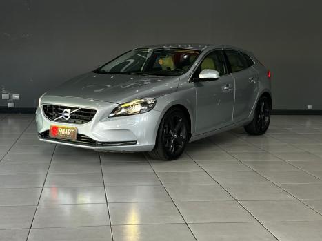VOLVO V40 2.0 4P T4 DYNAMIC TURBO AUTOM�TICO, Foto 1