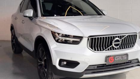 VOLVO XC40 1.5 16V 4P T5 RECHARGE H�BRIDO INSCRIPTION GEARTRONIC AUTOM�TICO, Foto 4