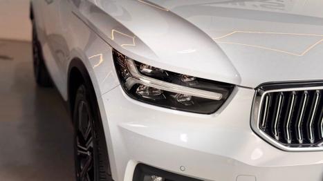 VOLVO XC40 1.5 16V 4P T5 RECHARGE H�BRIDO INSCRIPTION GEARTRONIC AUTOM�TICO, Foto 5