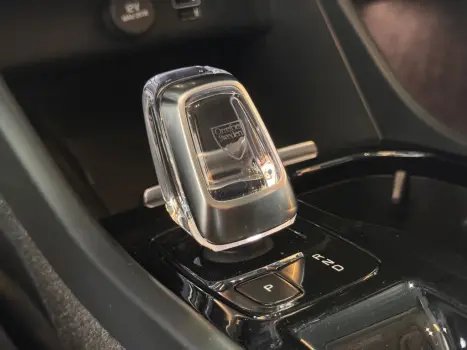 VOLVO XC40 1.5 16V 4P T5 RECHARGE H�BRIDO INSCRIPTION GEARTRONIC AUTOM�TICO, Foto 24