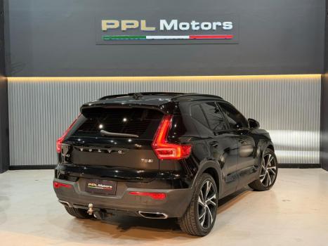 VOLVO XC40 1.5 16V 4P T5 RECHARGE H�BRIDO R-DESIGN GEARTRONIC AUTOM�TICO, Foto 2