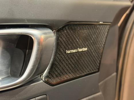 VOLVO XC40 1.5 16V 4P T5 RECHARGE H�BRIDO R-DESIGN GEARTRONIC AUTOM�TICO, Foto 8