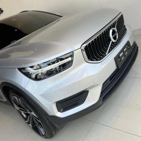 VOLVO XC40 2.0 16V 4P T4 TURBO GEARTRONIC AUTOM�TICO, Foto 4