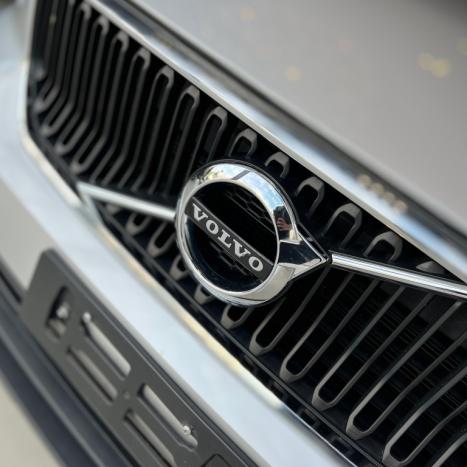 VOLVO XC40 2.0 16V 4P T4 TURBO GEARTRONIC AUTOM�TICO, Foto 5