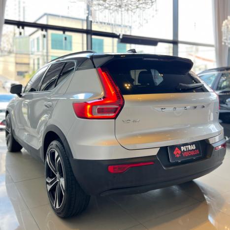 VOLVO XC40 2.0 16V 4P T4 TURBO GEARTRONIC AUTOM�TICO, Foto 17