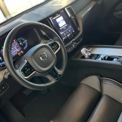 VOLVO XC60 2.0 16V 4P T8 HYBRID POLESTAR ENGINEERED AWD GEARTRONIC AUTOM�TICO, Foto 9
