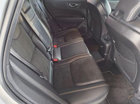 VOLVO XC60 2.0 16V 4P T8 HYBRID R-DESIGN AWD GEARTRONIC AUTOMÁTICO, Foto 13