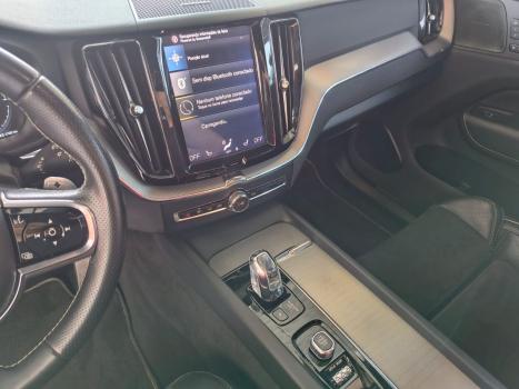 VOLVO XC60 2.0 16V 4P T8 HYBRID R-DESIGN AWD GEARTRONIC AUTOMÁTICO, Foto 22