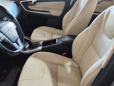 VOLVO XC60 2.0 4P COMFORT T5 TURBO AUTOM�TICO, Foto 11