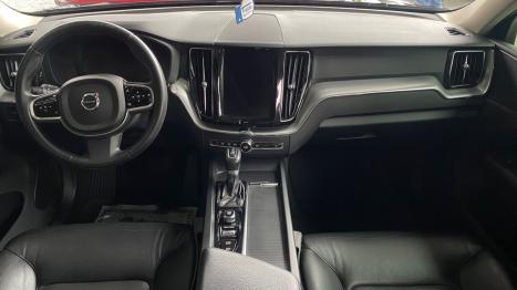 VOLVO XC60 2.0 4P D5 MOMENTUM DIESEL AWD GEARTRONIC, Foto 4