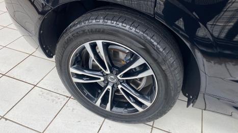 VOLVO XC60 2.0 4P D5 MOMENTUM DIESEL AWD GEARTRONIC, Foto 17