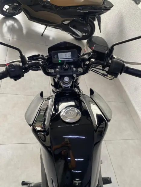 YAMAHA Factor 125 ED, Foto 5