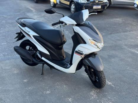 YAMAHA Fluo 125 ABS, Foto 1