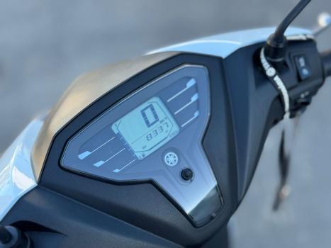 YAMAHA Fluo 125 ABS, Foto 7