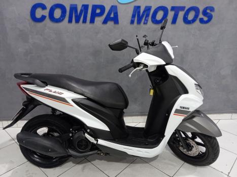 YAMAHA Fluo 125 ABS, Foto 2