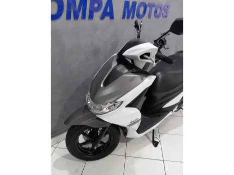 YAMAHA Fluo 125 ABS, Foto 9