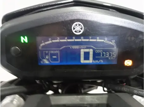 YAMAHA FZ 15 Fazer ABS, Foto 2