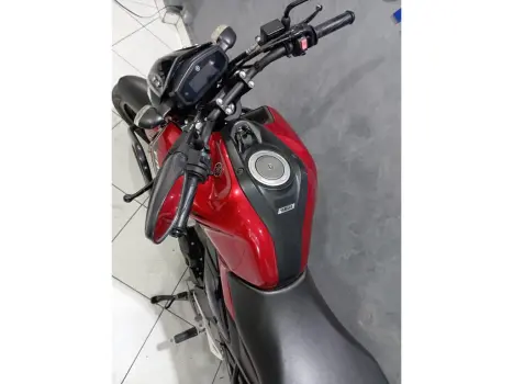 YAMAHA FZ 15 Fazer ABS, Foto 3