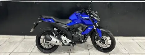 YAMAHA FZ 15 Fazer ABS, Foto 12