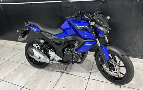 YAMAHA FZ 15 Fazer ABS, Foto 13
