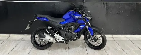 YAMAHA FZ 15 Fazer ABS, Foto 9