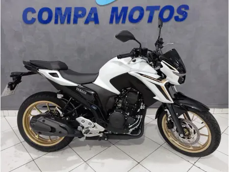 YAMAHA FZ 25 250 Fazer Flex , Foto 1